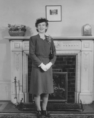 1942 Sept 19 - Mary Carrucan marries Wal Dempsey
Mary Cecilia CARRUCAN (1917-) married Walter McInnes DEMPSEY (1910-2010) in 1942.
Also shown is Mary's sister Eileen Carrucan (1919-2000) who married John O'Sullivan in 1953.
Mary and Eileen were great grand children of Patrick Carrucan and Mary O'Brien.
