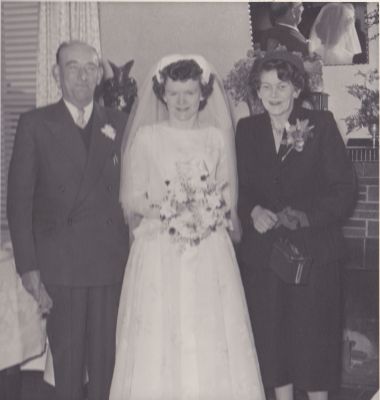 1950s - Kathleen Margaret Mulvogue on her wedding day with parents Frank and Ellen Rose (Toppy) Mulvogue nee Ganly
1950s - Kathleen Margaret Mulvogue (1936-) on her wedding day, with her parents Frank Mulvogue (1912-1977) and Ellen Rose (Toppy) Mulvogue nee Ganly (1914-1989).
Photo provided by Kath's daughter Karen Meredith.
Kath is the great great grand daughter of Patrick Carrucan and Mary O'Brien

