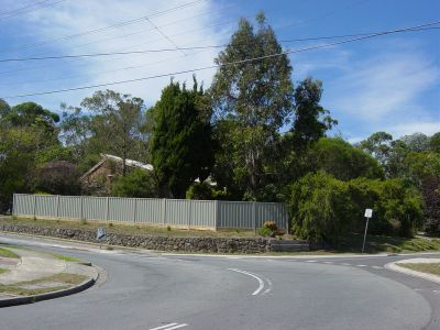2005 - the site of the old Carrucan farmhouse on the corner of Dalton and Bible Sts Eltham
Alas, now the original houseblock of Patrick Carrucan's farm hosts a modern building. The only clue to its previous life is the old cyprus tree which still lives!
