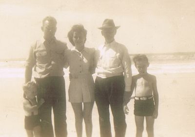 1947 - Thomas Albert Hayes Snr with children and grand children
Thomas Albert Hayes (1876-1952) married Agnes Mary Carrucan (1881 - 1917) in 1900 and they had 5 children - Francis (1901), John (1905), Thomas Albert Jnr (1907), Percival (1909 - died as a baby), Selwyn (1912) and Mary (1915). These children were all grand children of Peter Carrucan and Hannah Woods.
Selwyn married Irene Rita Norris and they had 4 children - Alan (1940), Grant (1945), Colin (1950) and Noel (1952).
This photo shows members of the three generations from left to right:
Grant, Selwyn, Mary Agnes (Molly), Thomas Hayes and Allan (Jimmy).
