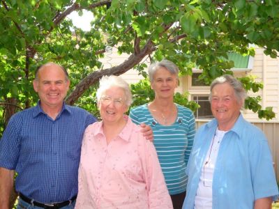 2008 Michael Carrucan visit - Michael with Sr Maureen Kelly and other sisters at Echuca
