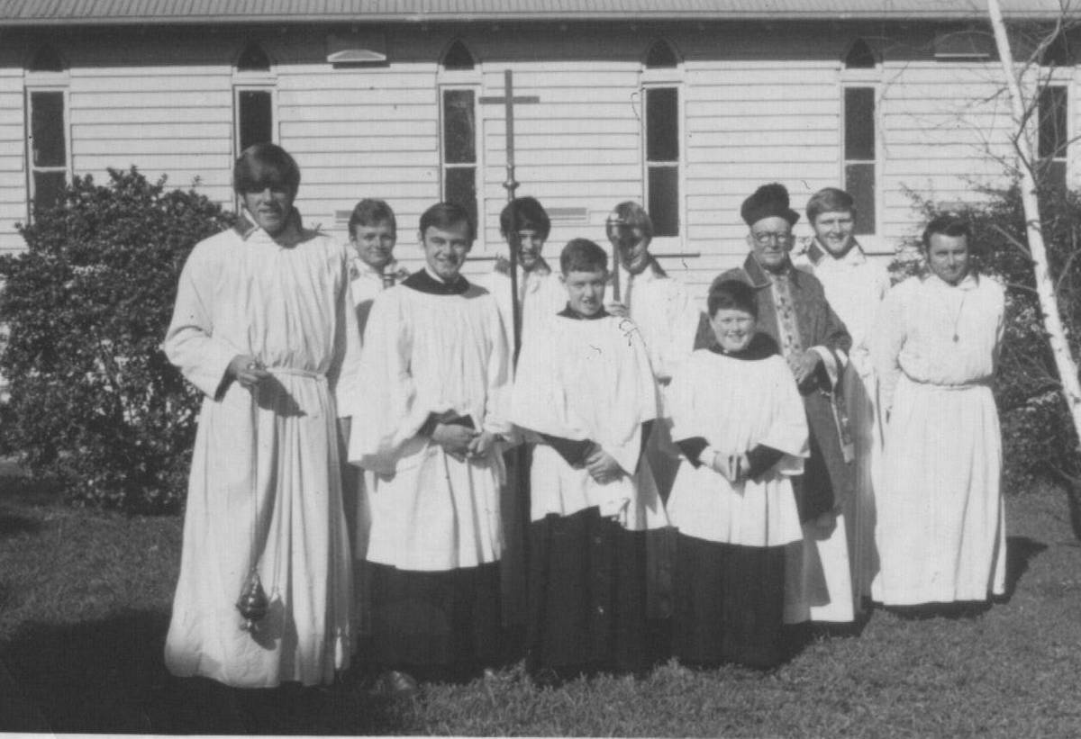 1968 A Festival Day at St Linus
1968 A Festival Day at St Linus
Front row:Peter Godden with thurifier, Ron Cruickshank, unknown, Martin Evans with Fr Oliver Hole
Back row: David van Cuylenberg, unknown, Robert King, Ian Pollard and Charlie Newman
Photo supplied by Ian Pollard.
