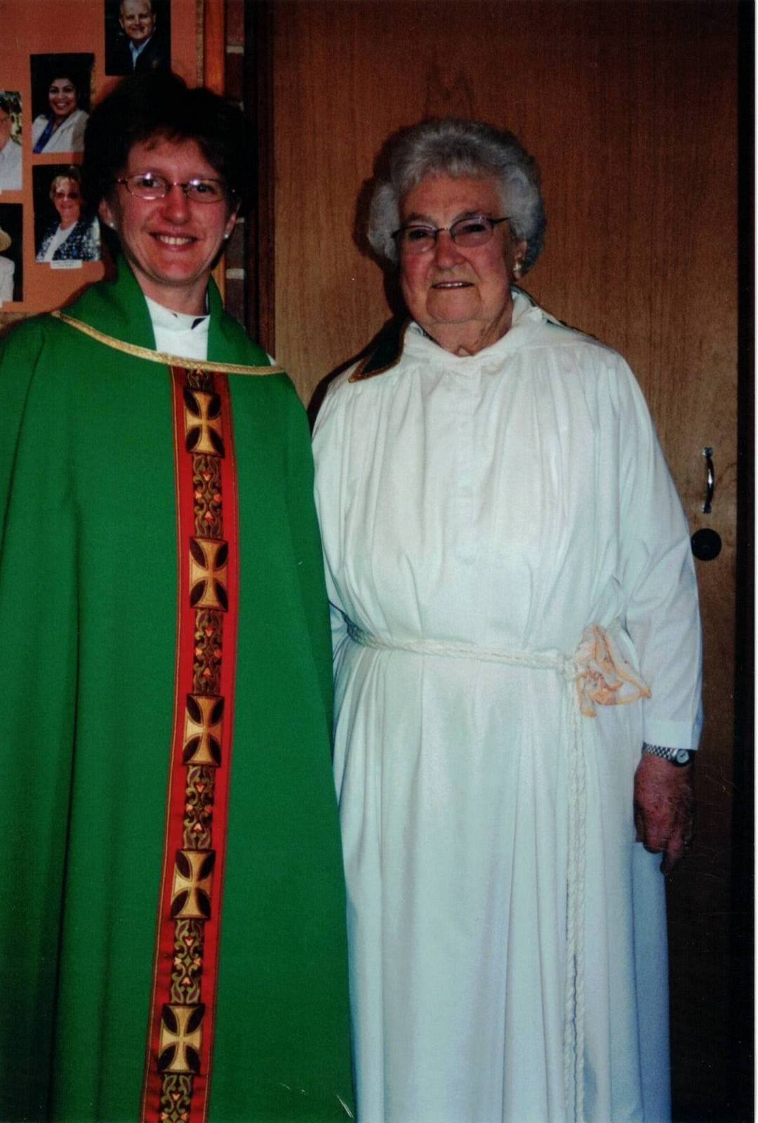 2004 Rev. Sophie Watkins with Norma Lyon
Rev. Sophie Watkins acted as Locum Priest for the period between Rev. Wili Maddocks finished in 2004 and Rev. Stuart Gardiner took over the reins in 2005. This photo, taken in 2004, shows her with Norma Lyon, one of our oldest and most committed St Linus parishioners.
