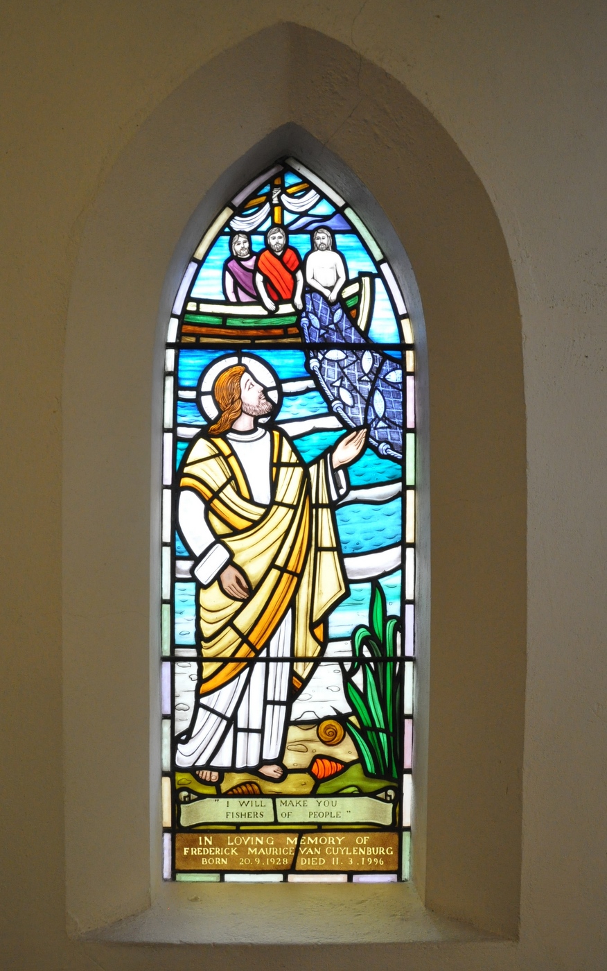 Window - 1996 Frederick Maurice Van Cuylenburg
The van Cuylenburg and de Moore families were steadfast supporters of St Linus Parish from the 1950s onwards. Eileen de Moore was the church organist for many years, while her brother Maurice van Cuylenburg lent his legal expertise to the parish on many occasions.
